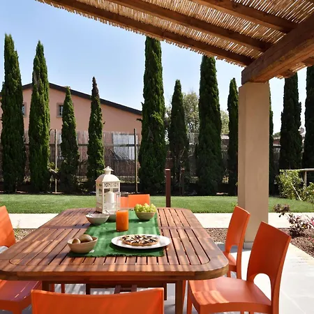 Borgo *